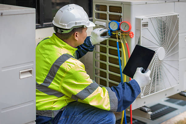 Professional Ac Installation technician working in Powell, OH